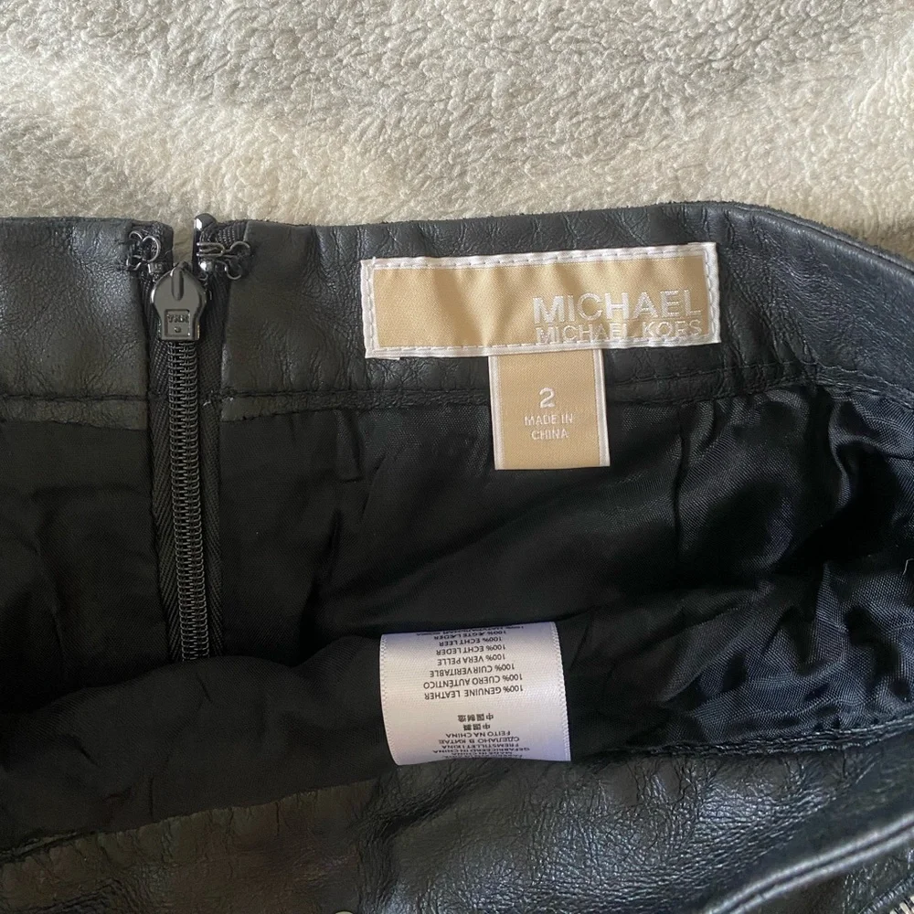 Michael Kors Leather Skirt‎ - Picture 2 of 3